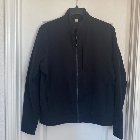 Lululemon Sojourn Jacket Black (First Release) - Picture 5 of 8